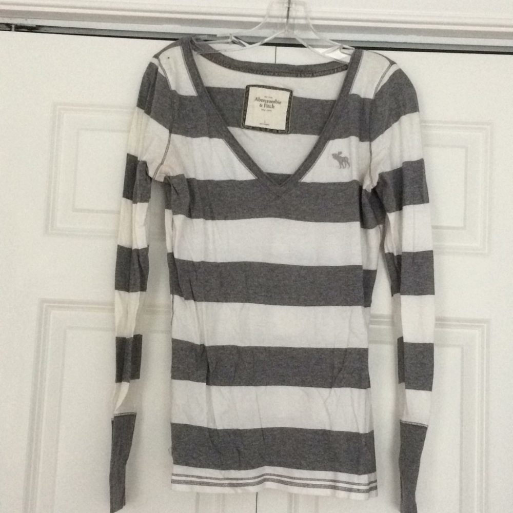 Abercrombie and Fitch long sleeve T-shirt